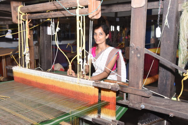 60 count earthy yellow saree with motifs - Image 2